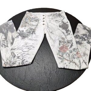 Gigi Moda White Floral Print Jeans Sz S Artwear Bohemian Romantic Euro Casual